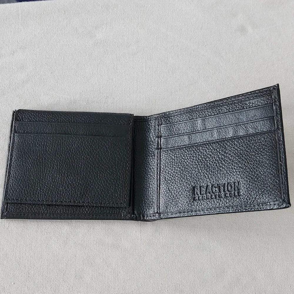 Kenneth Cole Reaction Mens Black Leather Wallet
